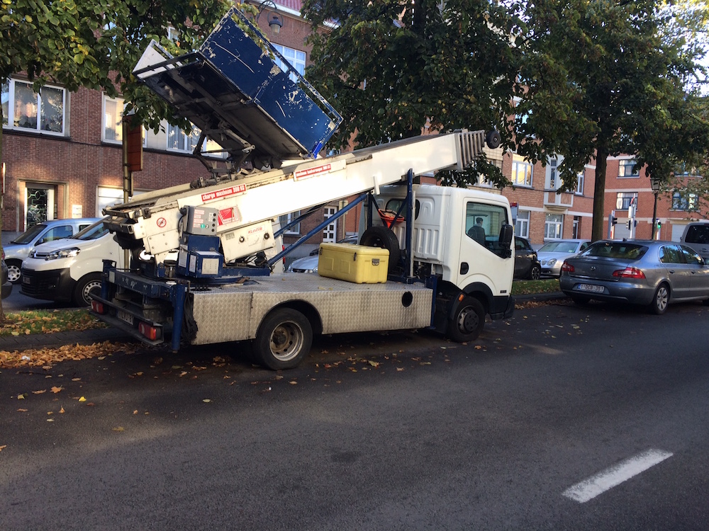 ladderlift_huren_brussel_schaerbeek_location_lift_pas-cher_laeken-elesen-liftservice